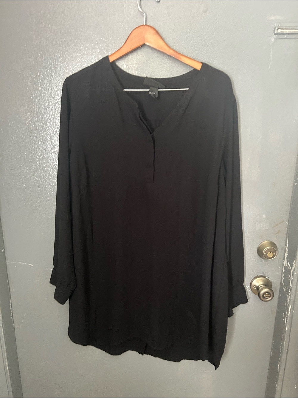 Lane Bryant Black Long Sleeve V-Neck Tunic Blouse